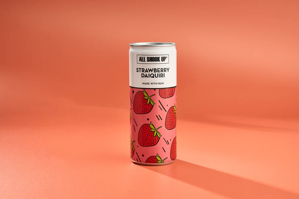 Oficiální lifestyle fotografie produktu Ready to Drink Strawberry Daiquiri 3,4%.