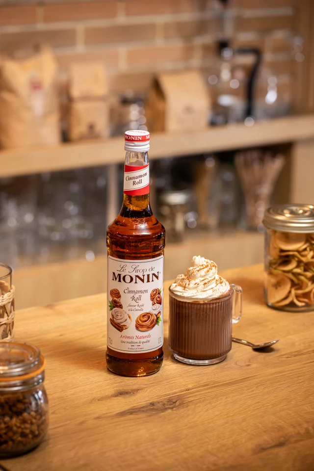Monin sirup Skořicová rolka 0,7l