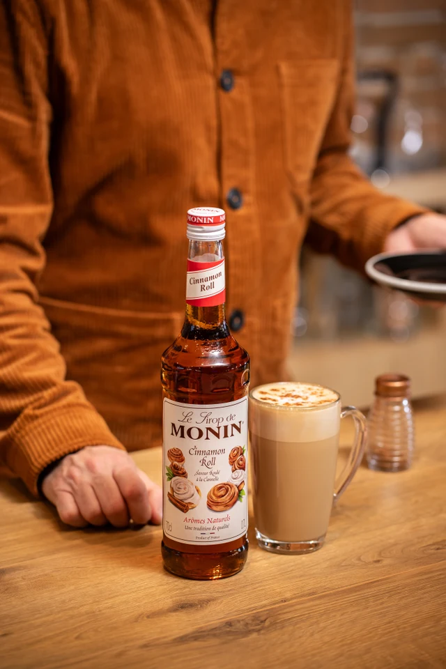 Monin sirup Skořicová rolka 0,7l