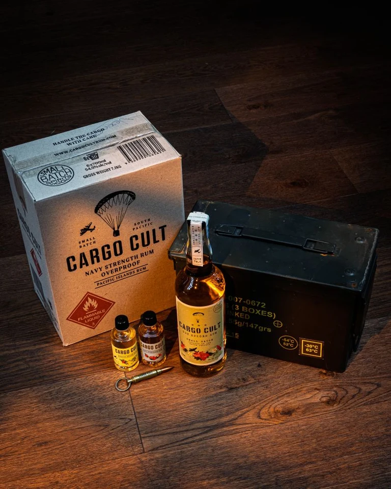 Cargo Cult Spiced Rum 38,5 % – Limitovaná edice Ammo Box 0,7 l