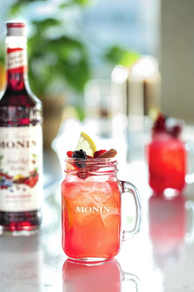 Monin sirup Červené plody kořeněné 0,7l