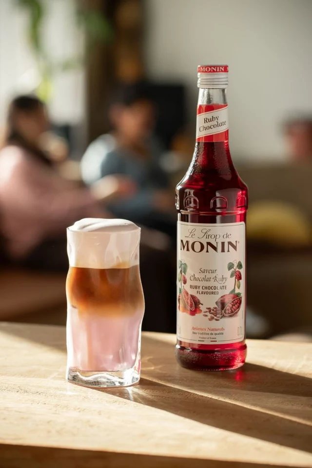 Monin sirup Ruby Chocolate 0,7l
