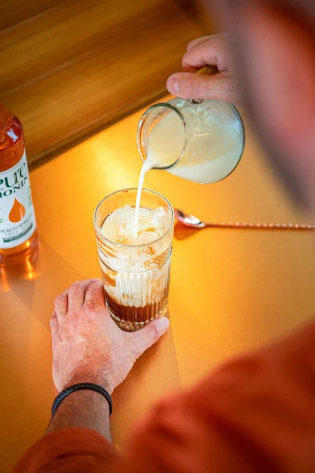 Monin pure koncentrát Broskev & Meruňka 0,7l