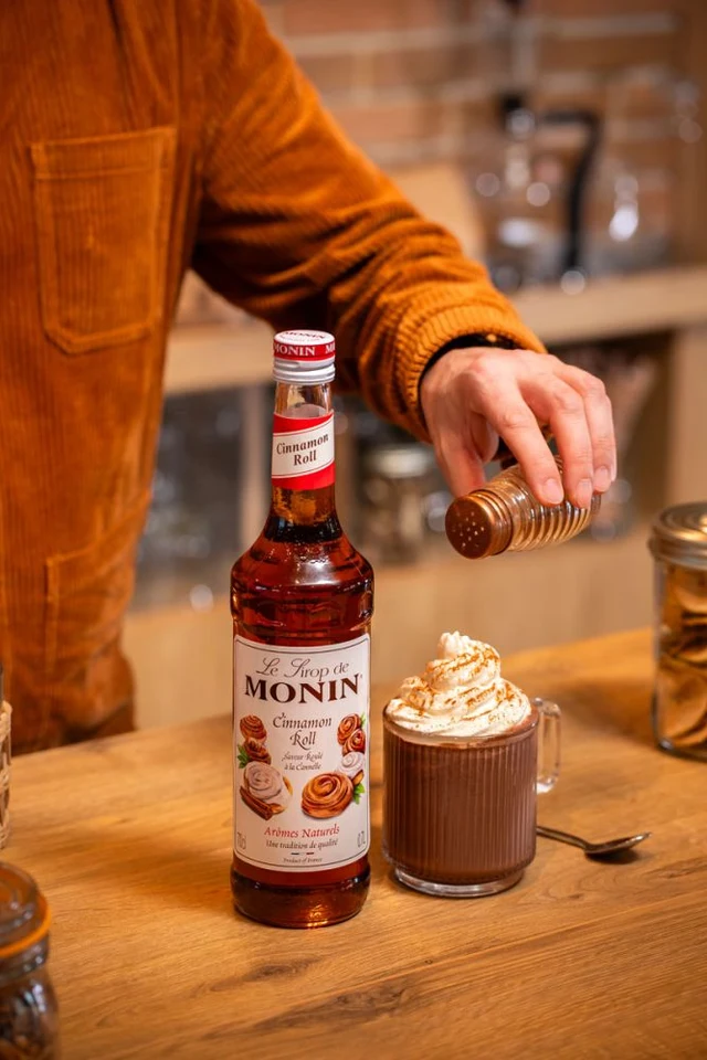 Monin sirup Skořicová rolka 0,7l