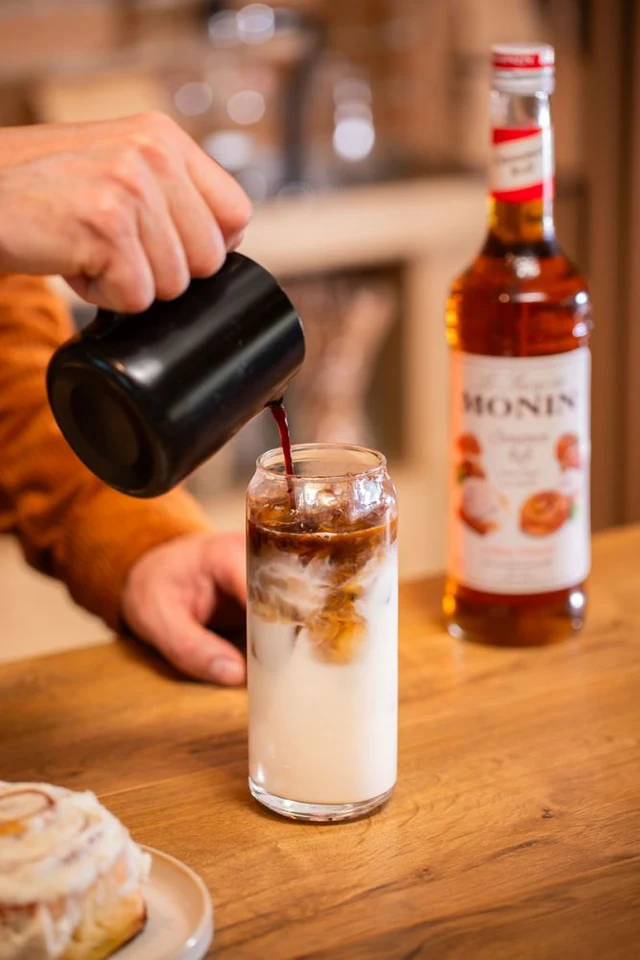 Monin sirup Skořicová rolka 0,7l